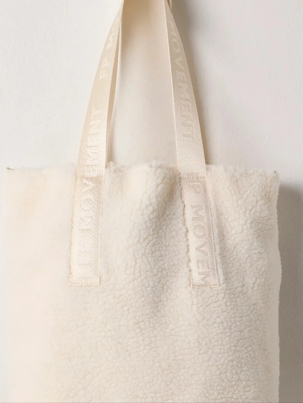 Free People Movement Slopes Sherpa Bag with Logo-Embossed Strap..128 Retail *NWT